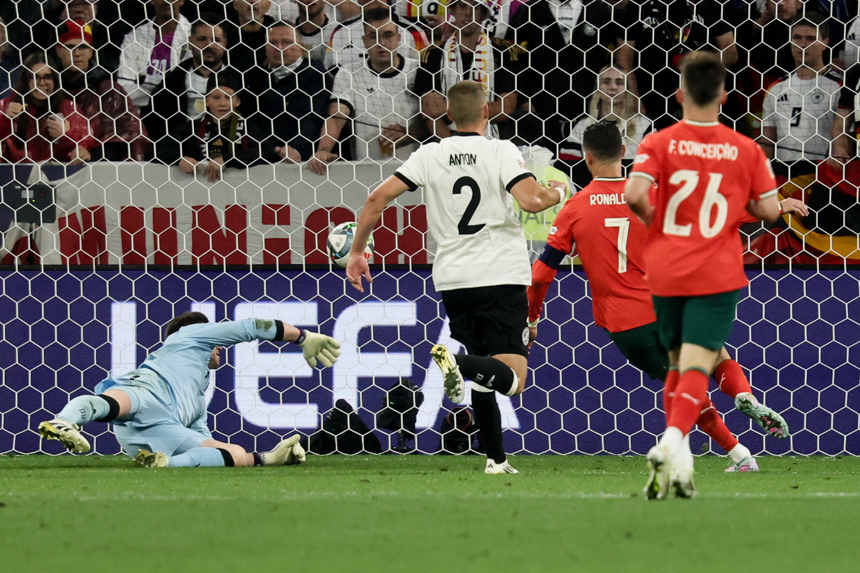 BTi体育-欧国联赛队伍战绩抢眼，表现不俗凸显实力的简单介绍